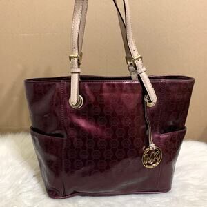 MICHAEL KORS Large Burgundy Wine MIRROR METALLIC Logo Patent Leather Pocket Tote